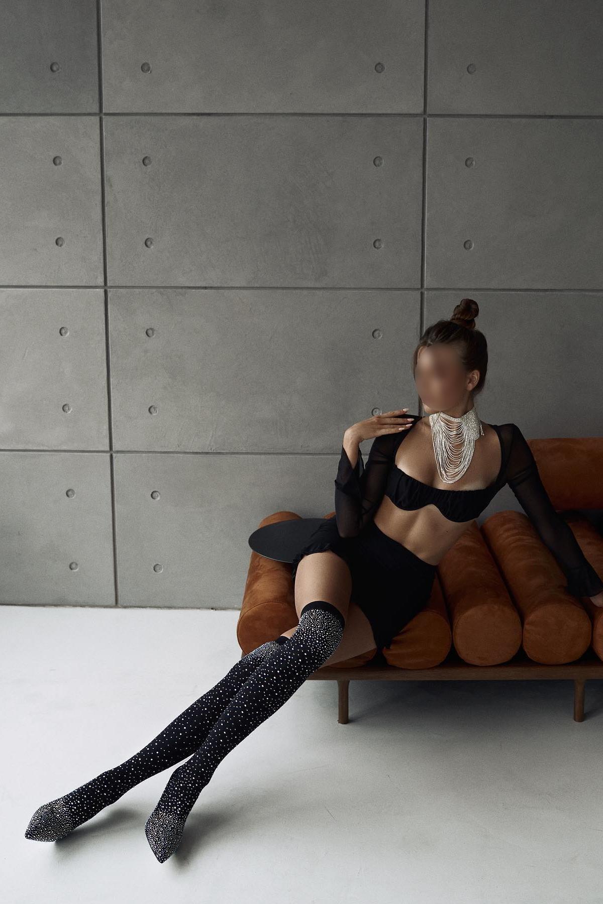 Путана Валя Брюнетка c 2 размером груди у метро Технологический Институт Санкт-Петербург Фото - 1