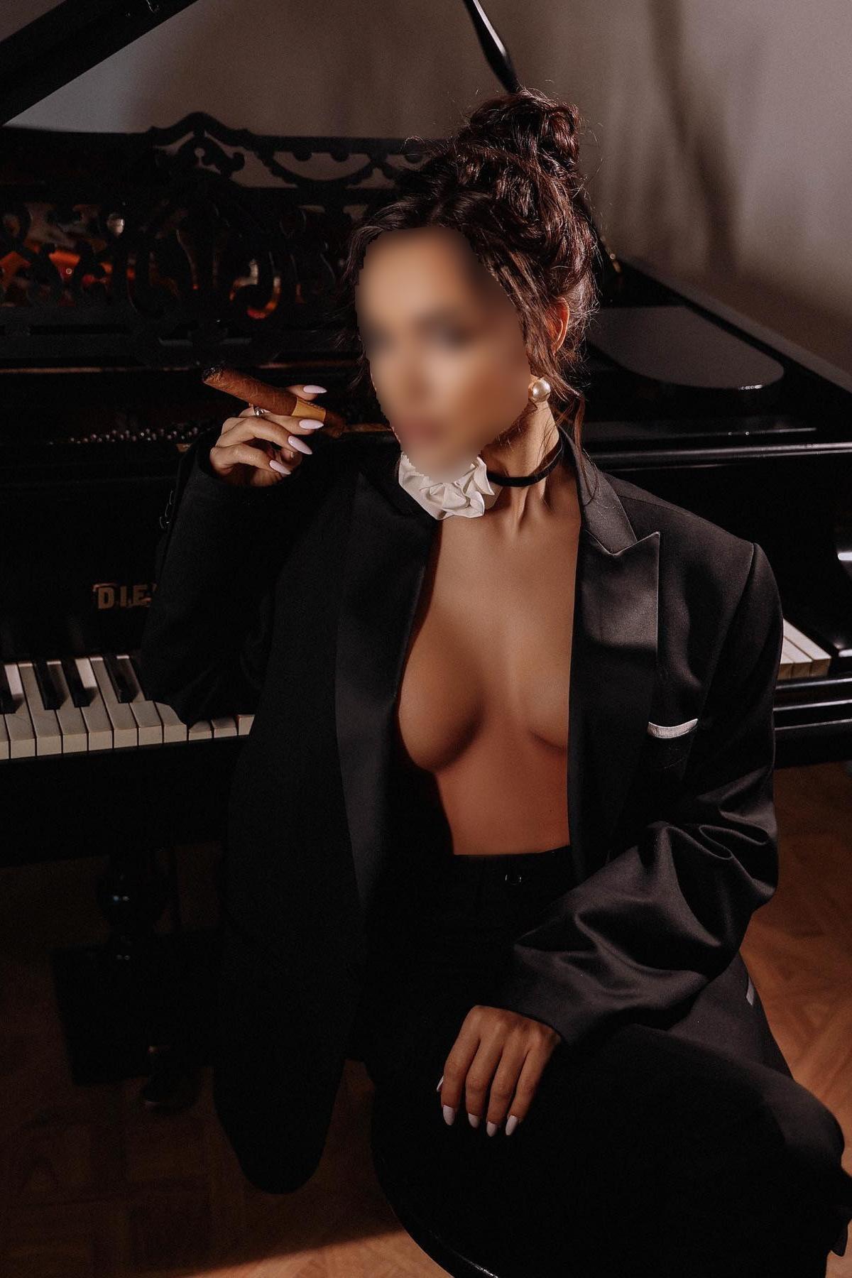 Путана Светлана Брюнетка c 3 размером груди у метро Академическая Санкт-Петербург Фото - 1