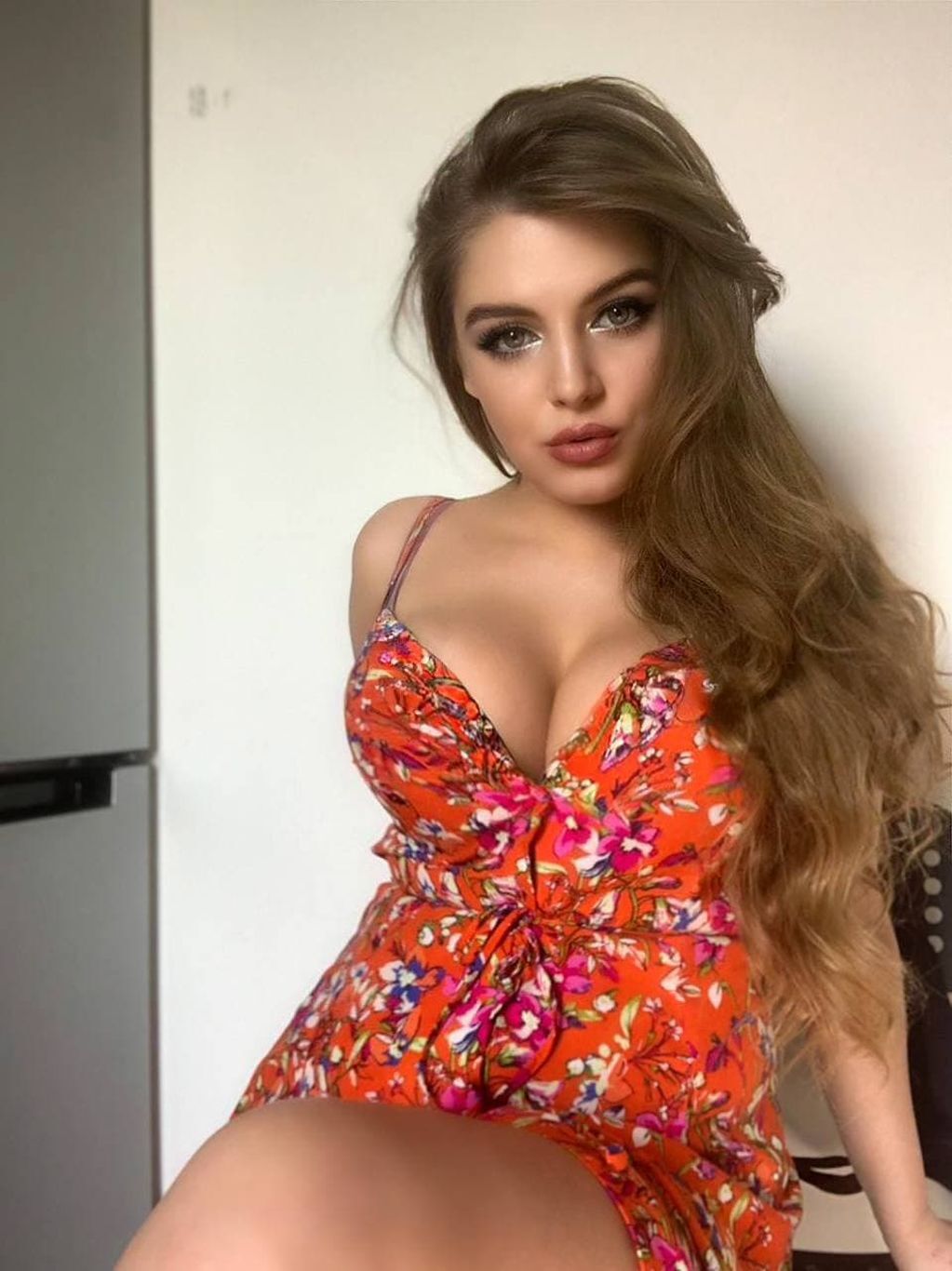 Путана Лиза Брюнетка c 3 размером груди у метро Владимирская Санкт-Петербург Фото - 2