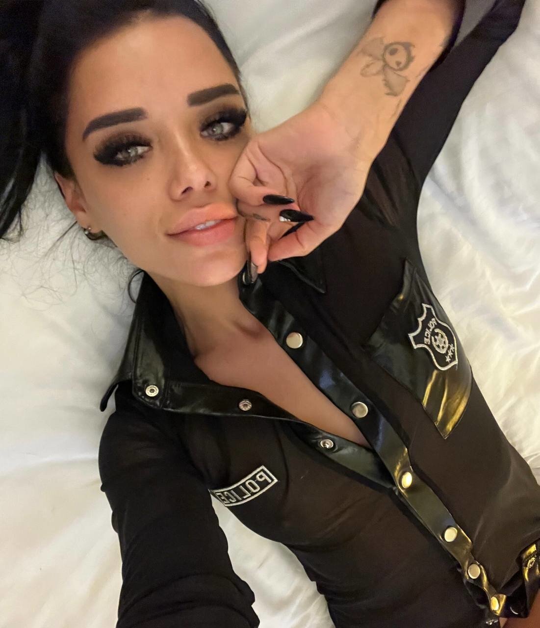 Путана Олеся Брюнетка c 2 размером груди у метро Академическая Санкт-Петербург Фото - 3