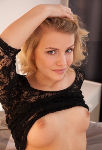 Путана Арсения Блондинка c 2 размером груди у метро Московская Санкт-Петербург Фото - 3