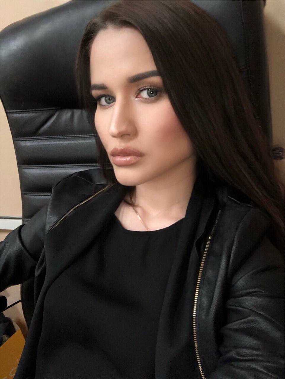 Индивидуалка Оксана Шатенка c 2 размером груди у метро Лиговский проспект Санкт-Петербург Фото - 1