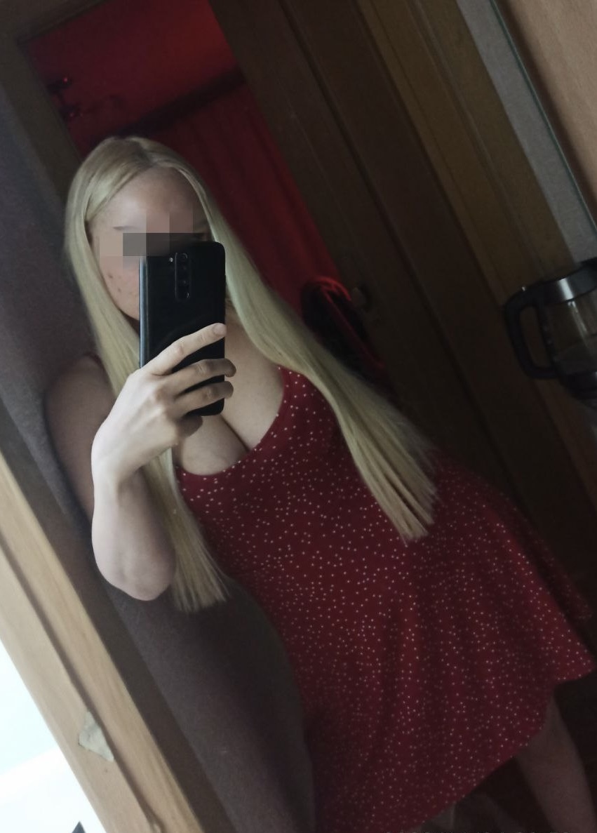 Путана Катя Блондинка c 3 размером груди у метро Парк Победы Санкт-Петербург Фото - 6