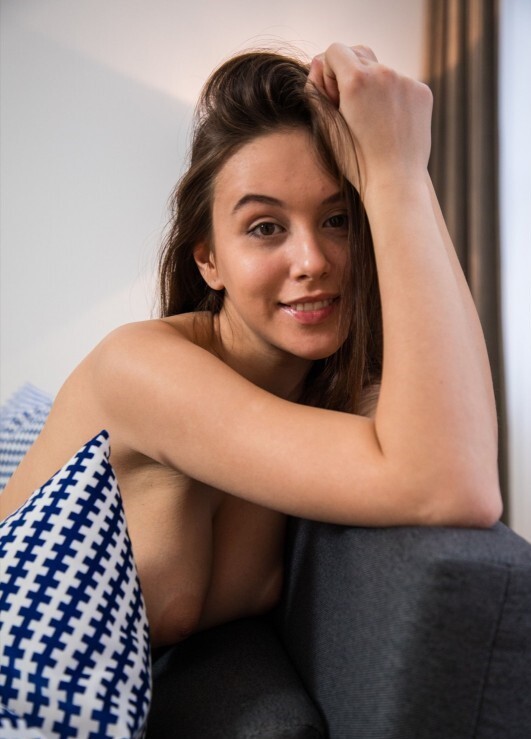 Индивидуалка Маша Шатенка c 4 размером груди у метро Девяткино Санкт-Петербург Фото - 1