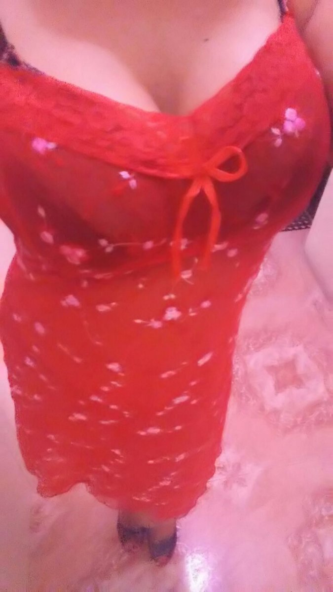 Индивидуалка Эля Блондинка c 5 размером груди у метро Выборгская Санкт-Петербург Фото - 2