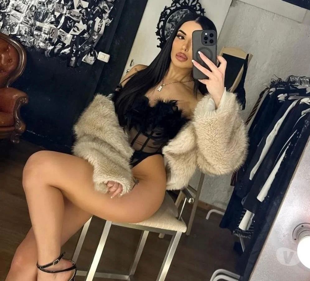 Путана Муза Брюнетка c 3 размером груди у метро Чкаловская Санкт-Петербург Фото - 3