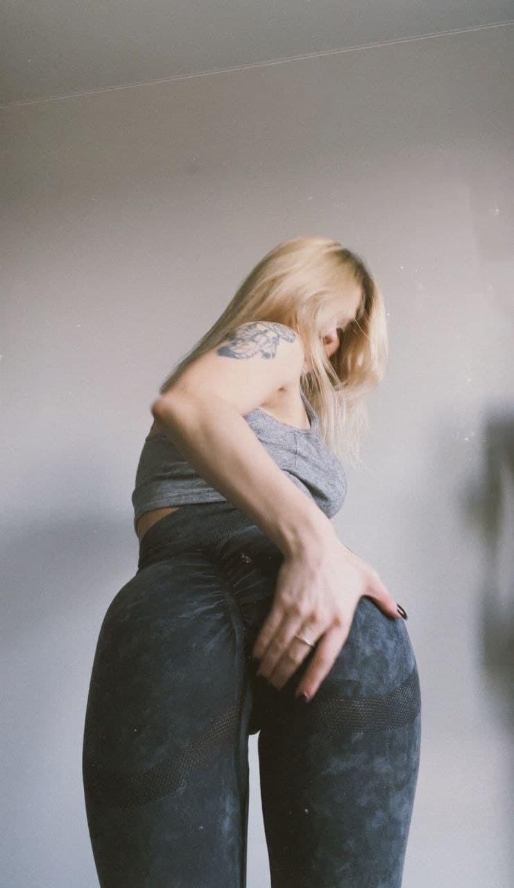 Путана Анжела Блондинка c 3 размером груди у метро Достоевская Санкт-Петербург Фото - 3