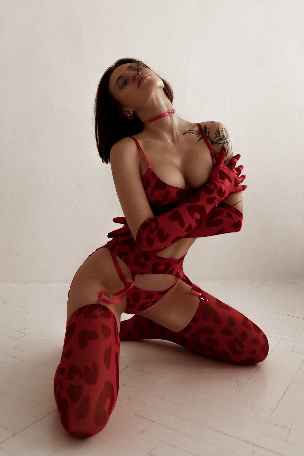 Путана Диана Шатенка c 2 размером груди у метро Петроградская Санкт-Петербург Фото - 4