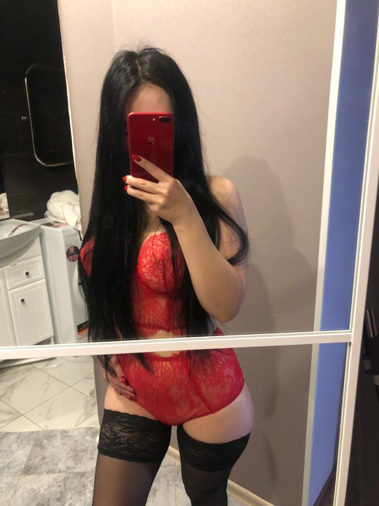 Путана Надежда Брюнетка c 2 размером груди у метро Московская Санкт-Петербург Фото - 3